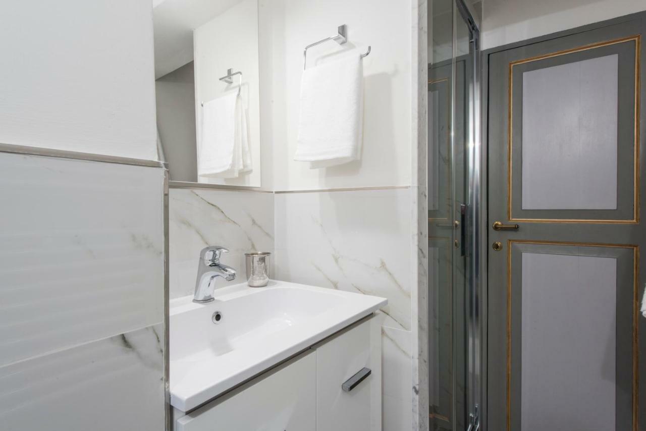 San Carlo Apartment Lucca Bagian luar foto