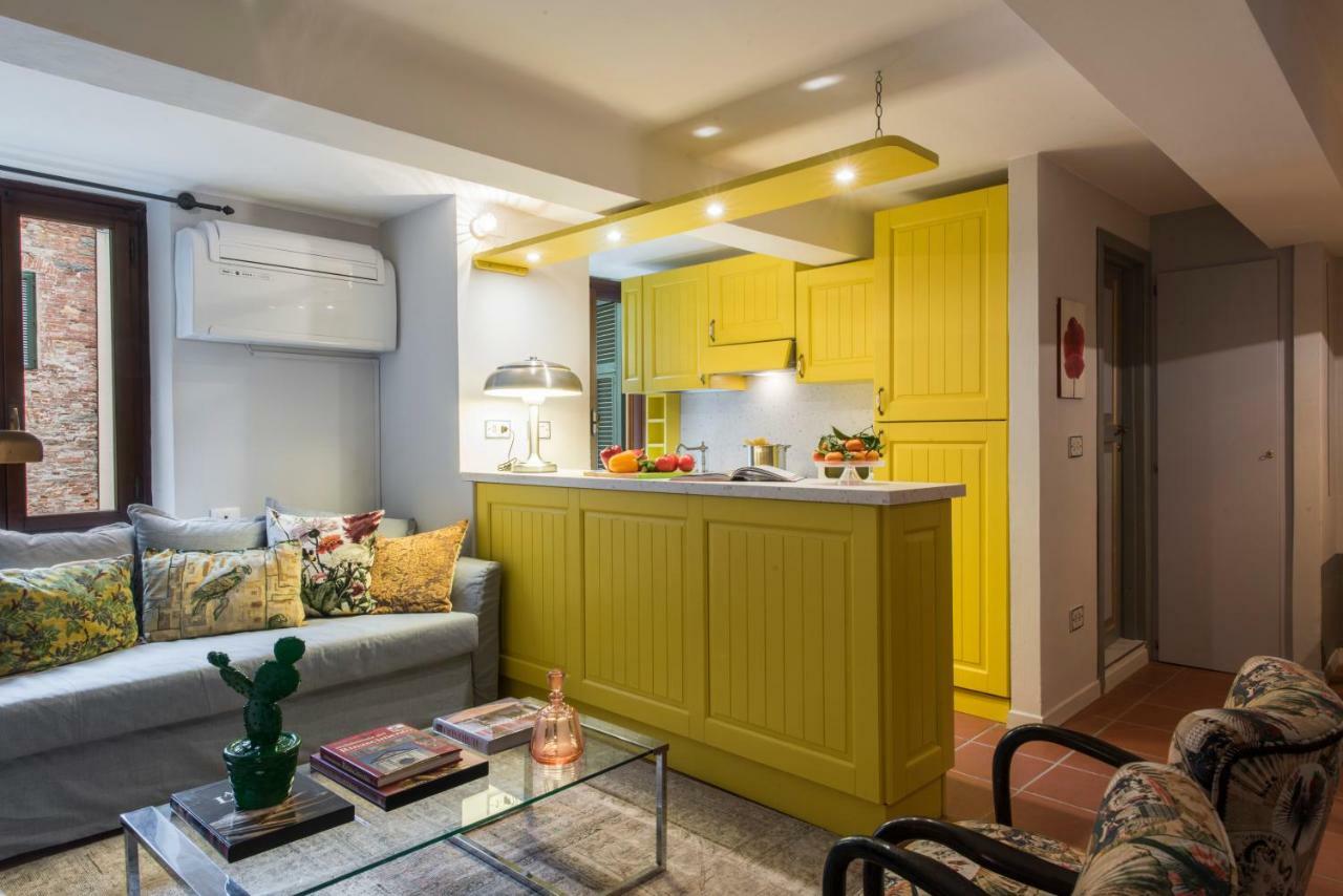 San Carlo Apartment Lucca Bagian luar foto